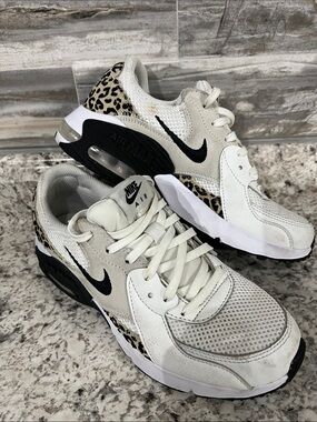 Nike Air Max Excee Leopard Print White Sneakers Womens Sz 6